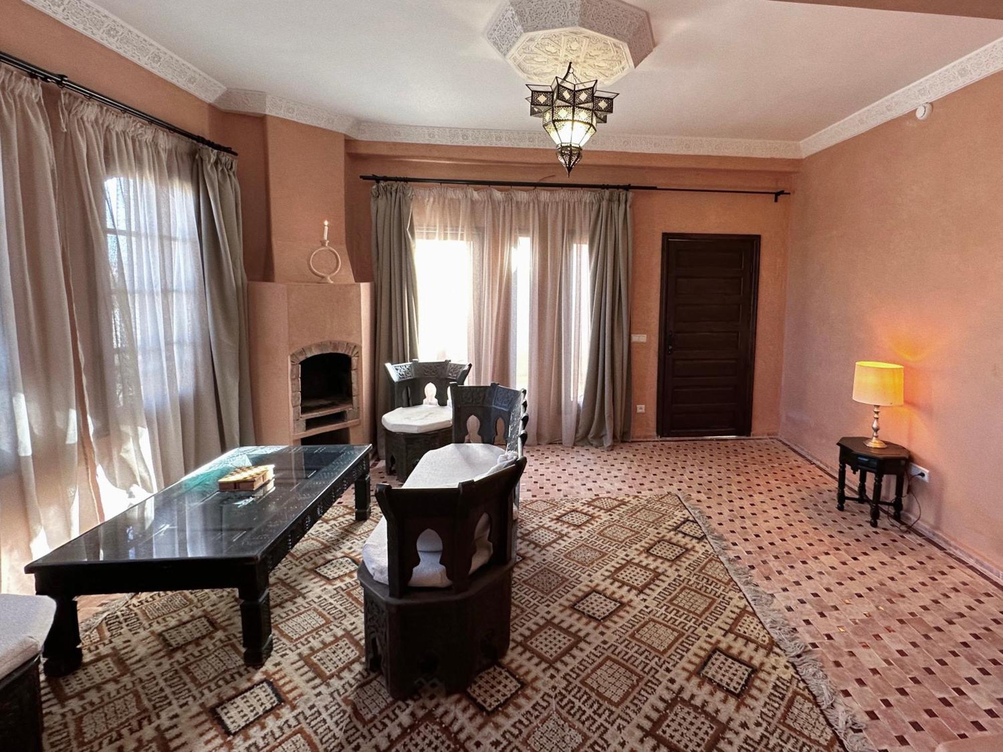 Dar Omnia Hotel Szavíra Kültér fotó