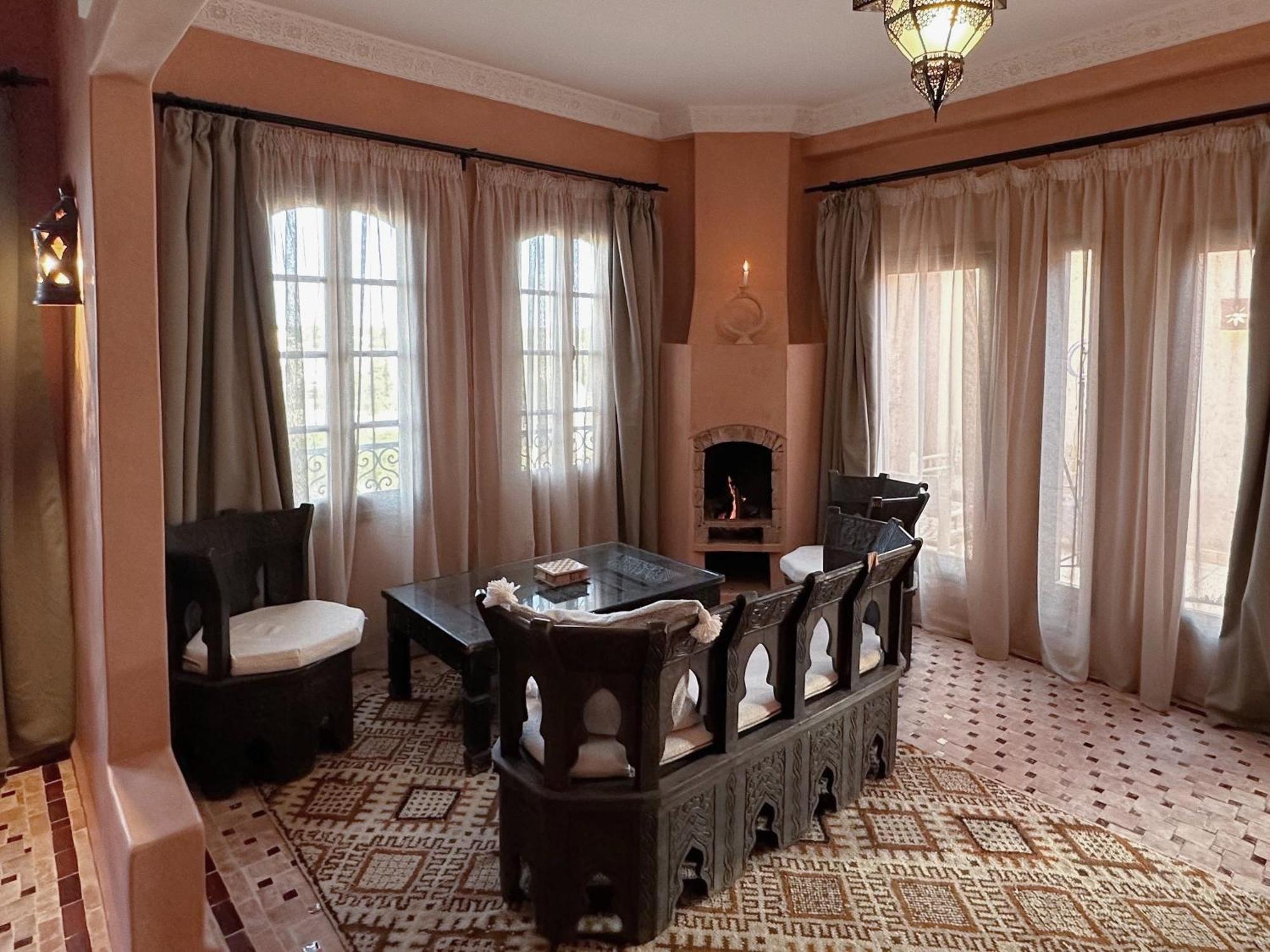 Dar Omnia Hotel Szavíra Kültér fotó